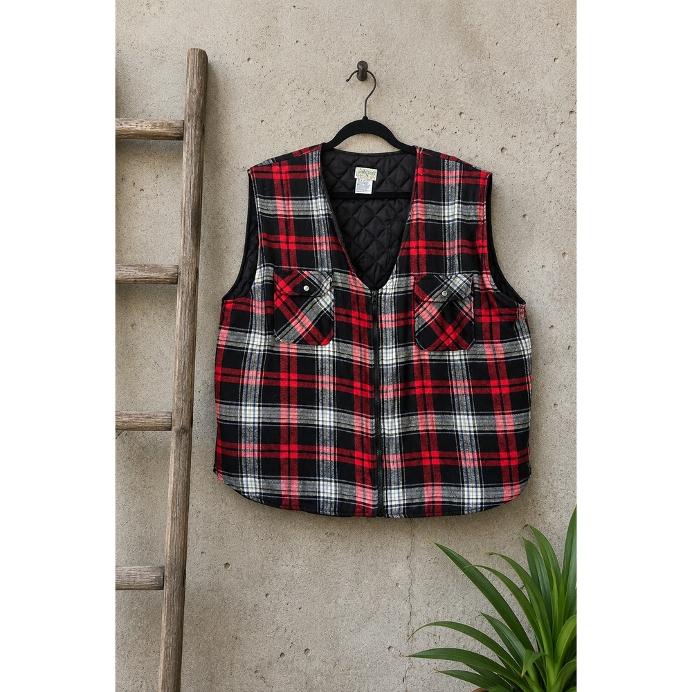 Vintage Ash Creek Red Plaid Quilted Vest Men's XL Trucker Western Ranch Workwear